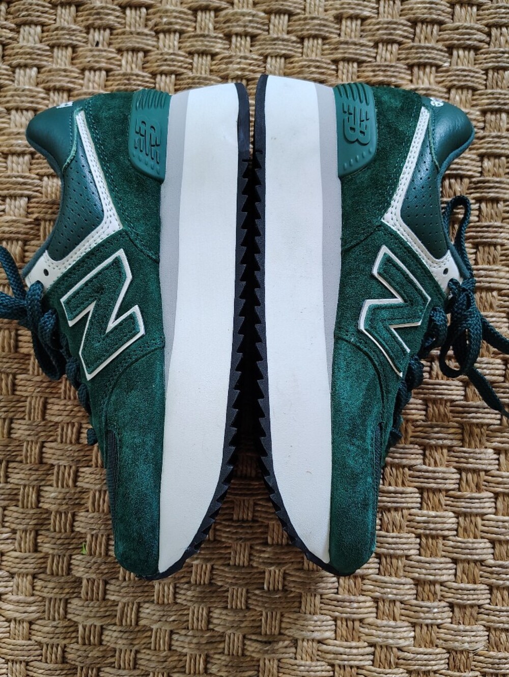 New Balance 574+ Platform Retro Running Shoes/Sneakers -Green Sz 7.5 - Picture 2 of 10